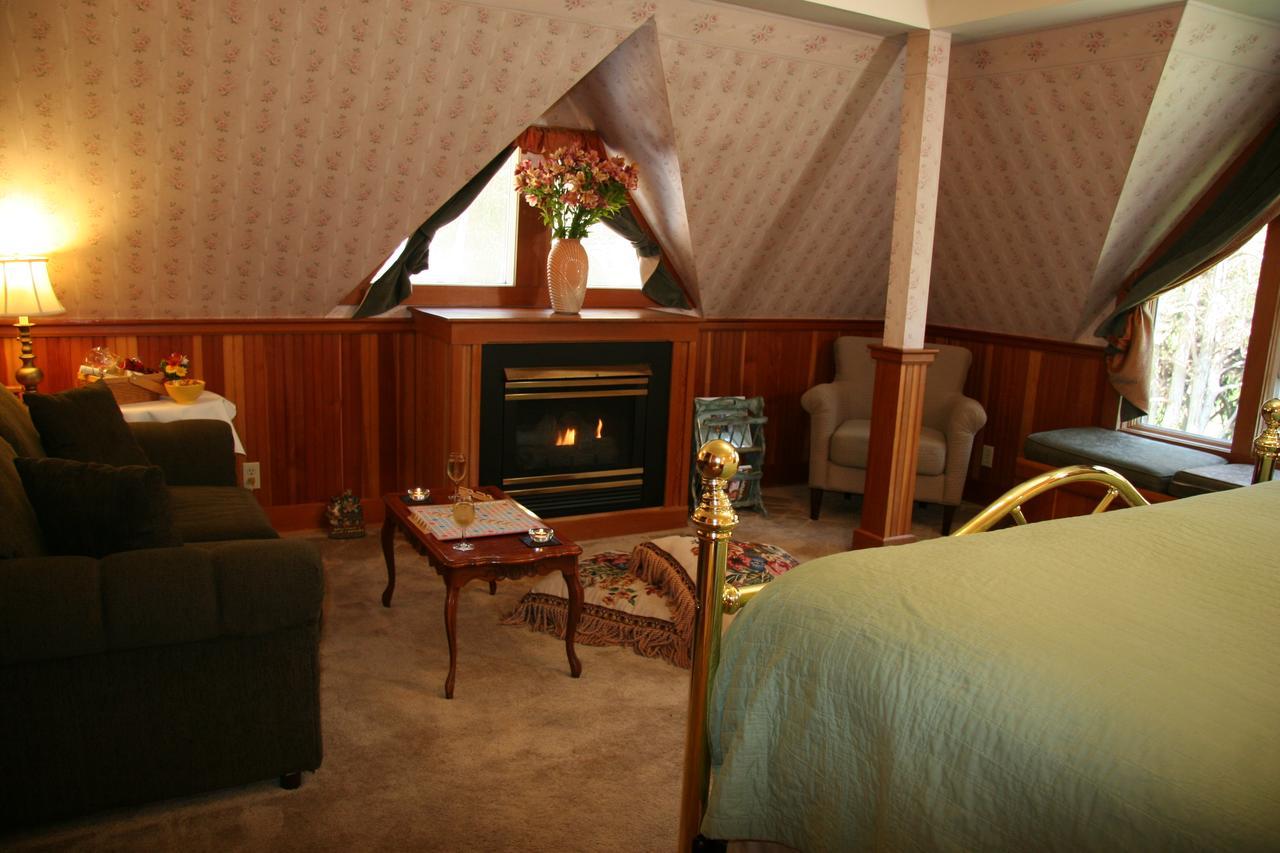 Elk Cove Inn & Spa Екстериор снимка